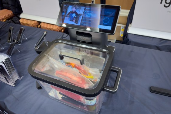Typhur Launches 12-Inch Display Sous Vide Cooker for Home Chefs and Professional Cooks Alike